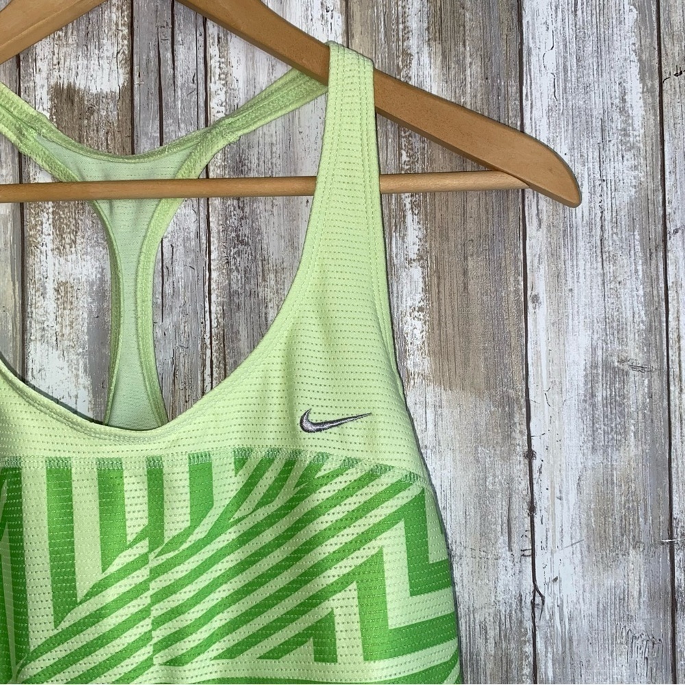 Nike Green Fitted Tank W/ Built In Bra - Picture 3 of 6